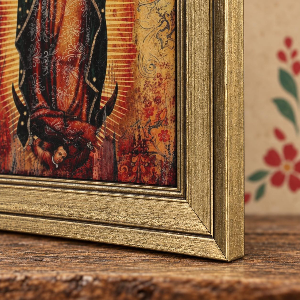 Cuadro de la Virgen de Guadalupe — A021 — Detalle del marco y la imagen impresa
